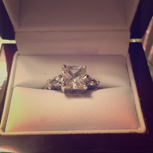 Size 6 faux engagement ring or statement ring